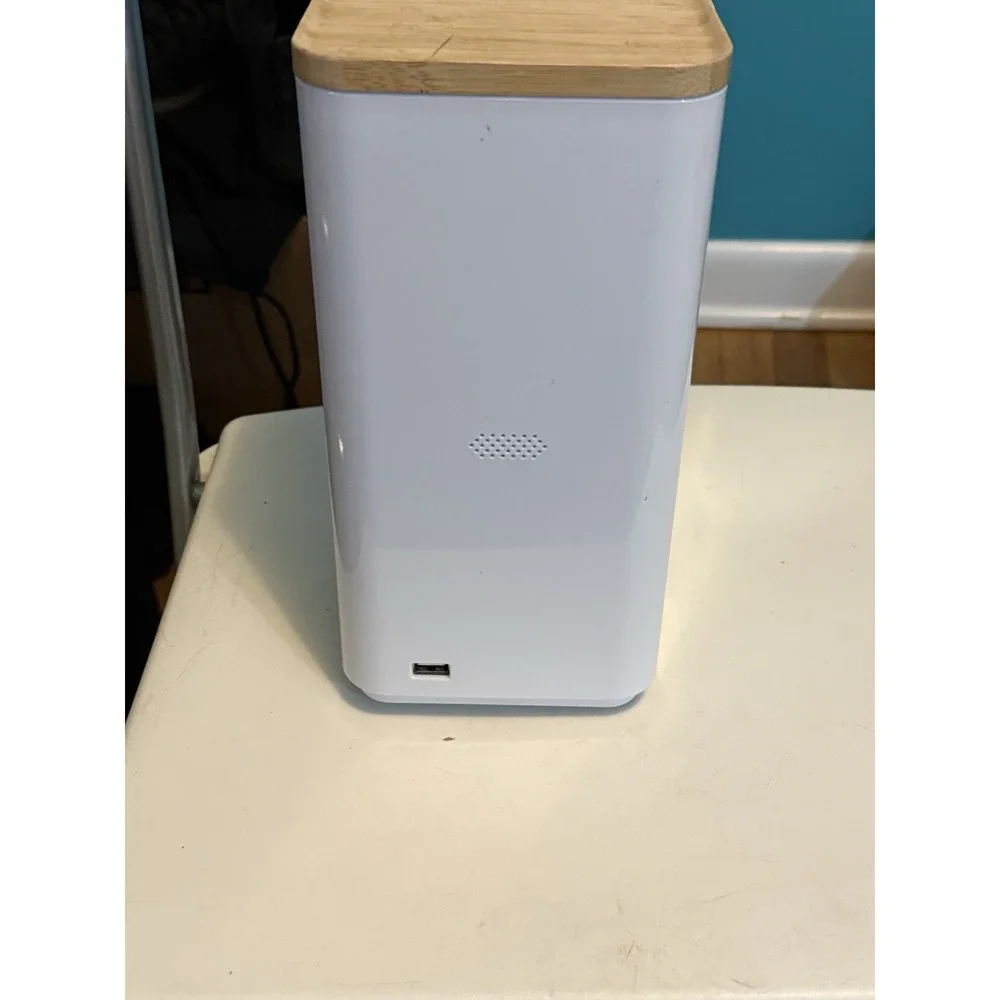 DOGNESS Wi-Fi Pet Camera with Treat Dispenser, Good Condition, No‎ Power Cord